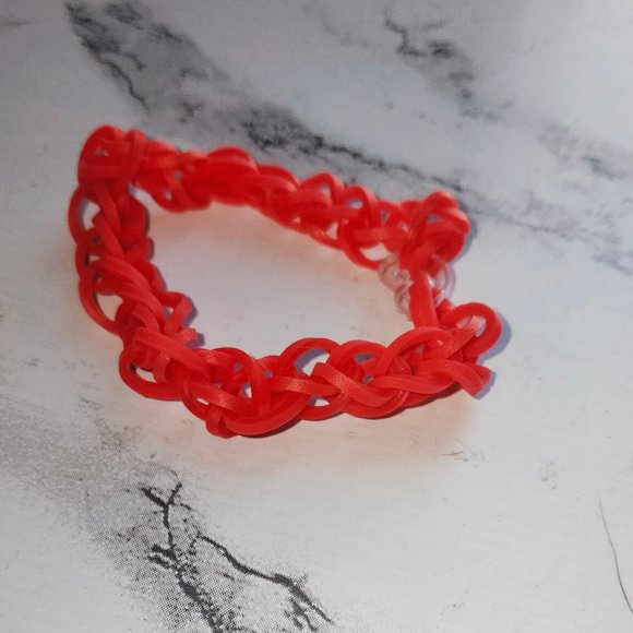 Red bracelet - Picture 2 of 2